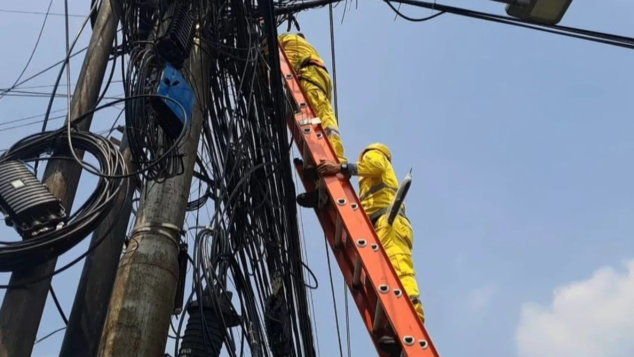 Kabel Optik di Jakarta Barat Mulai Ditanam untuk Meningkatkan Penyelenggaraan Jaringan Internet