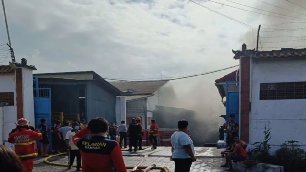 Tragedi Kebakaran! Penyelidikan Terhadap Pemilik Gudang Tabung Gas di Denpasar